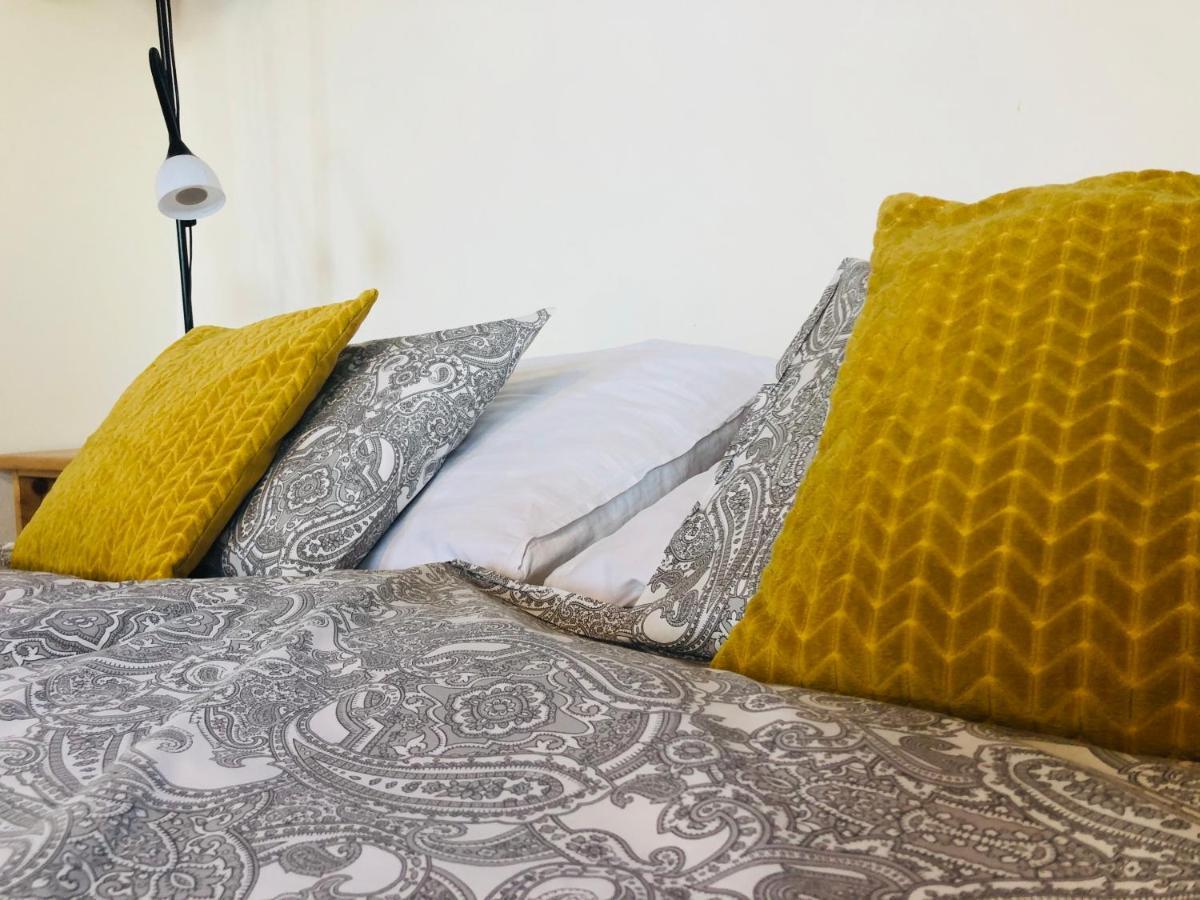 Edenkert Vendeghazak Hotel Pécsvárad Eksteriør billede